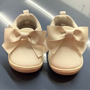 Stride Rite Cream Baby Shoes with Bow